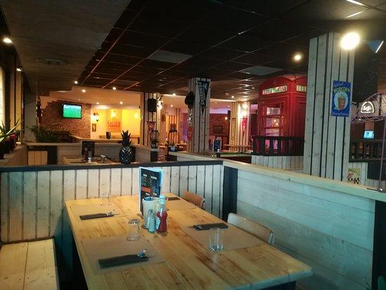 Le Saloon