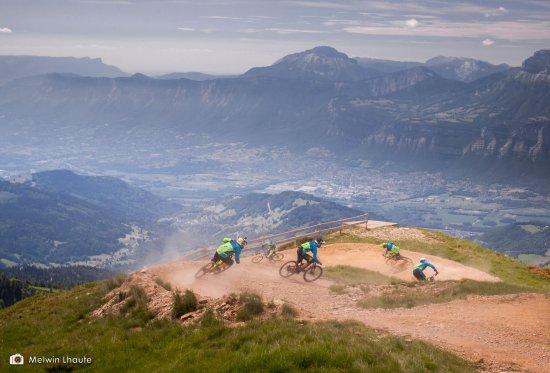 Easy Riders 7Laux